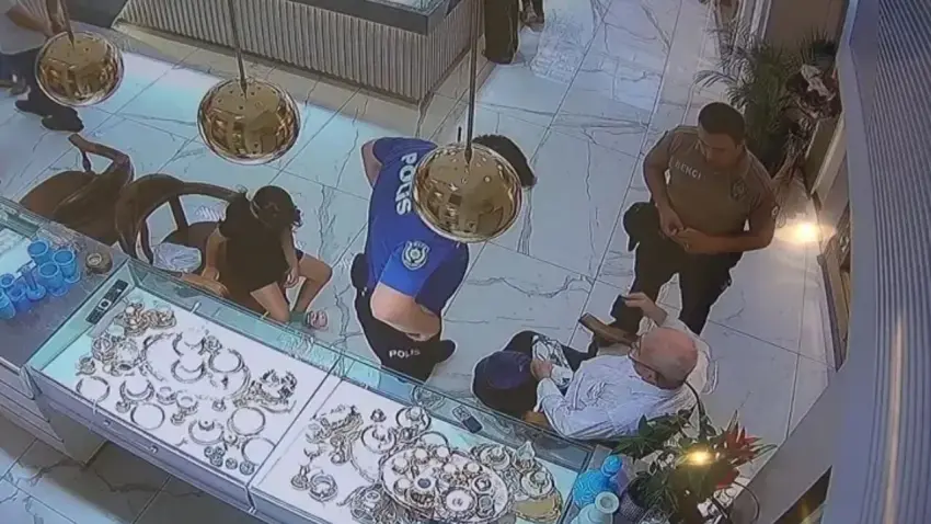 Yalova'da 2 milyon liralık vurgunu kuyumcunun sorusu engelledi! haberinin görseli