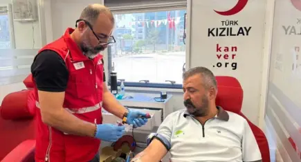 Muhtar çağrı yaptı, mahalleli Kızılay'a koştu