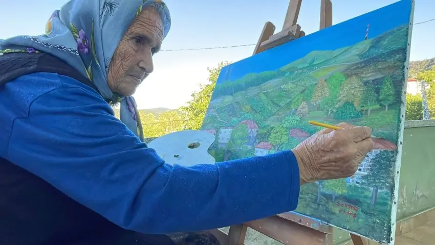 Bob Ross’tan esinlendi resim yapmaya başladı: “Resim yaparken dünyayı unutuyorum” haberinin görseli