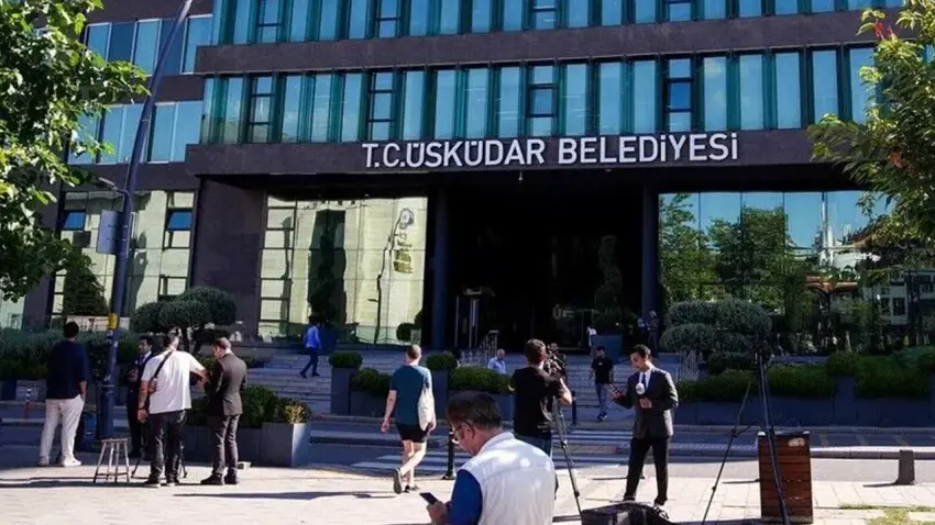 CHP'li 4 meclis üyesi AK Parti'ye transfer oldu! haberinin görseli
