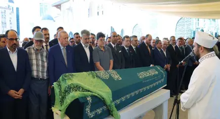 Cumhurbaşkanı Erdoğan, AK Parti Milletvekili Önen’in kızının cenazesine katıldı