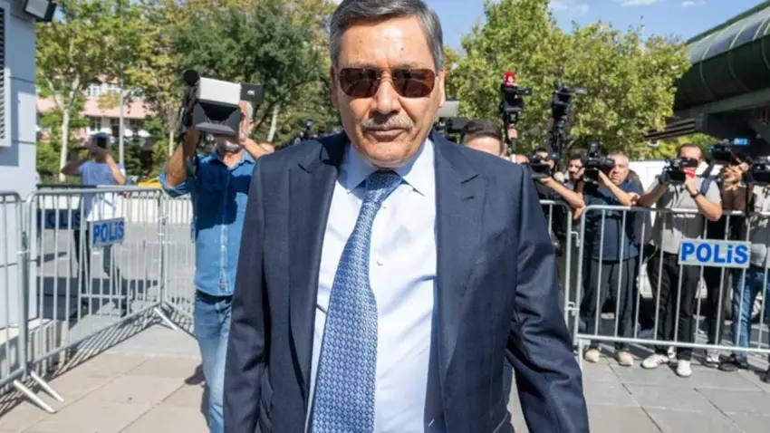 Melih Gökçek’in "Sakız" görüntüsüne oğlundan açıklama haberinin görseli