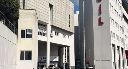 Uzaklaştırma kararı aldıran eşini 11 yerinden bıçakladı!