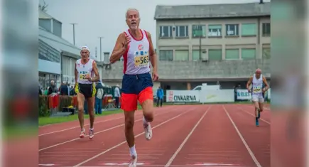 64 yıllık atletizm kariyerinde 98’inci madalya