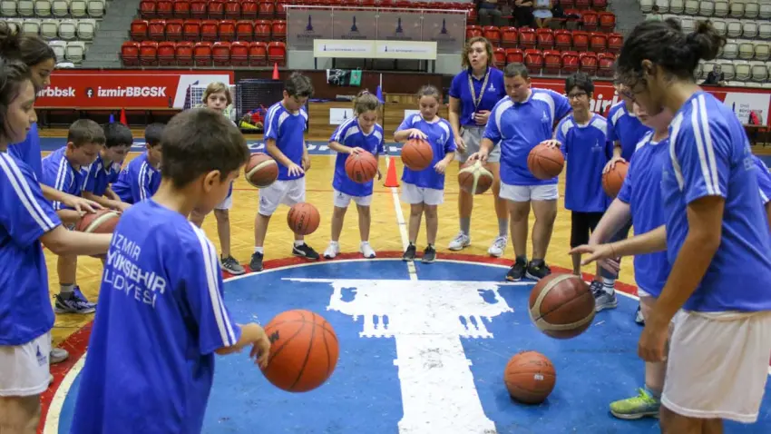 İzmir’de Kış Spor Okulları için kayıtlar başlıyor haberinin görseli
