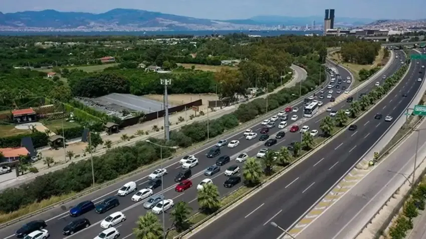 İzmir’in iki önemli otoyolu özelleştiriliyor! 2 boğaz köprüsü ve 10 otoyol için yeni karar Resmi Gazete’de haberinin görseli