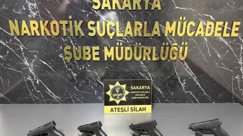 Otoyolda polisten silah operasyonu haberinin görseli