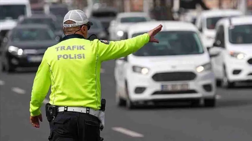 Ankara'da bazı güzergahlar trafiğe kapanacak haberinin görseli