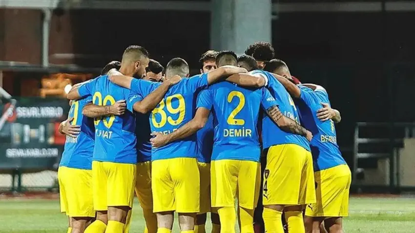 Bucaspor 1928, Balıkesirspor karşısında 4-1 mağlup oldu haberinin görseli