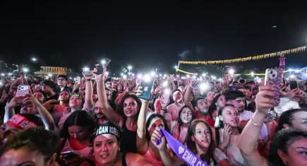 İzmir Fuarı’nda ilk gün renkli görüntülere sahne oldu