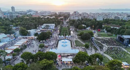 Kaya’dan İEF eleştirisi: Uluslararası ağırlığını azalttınız, bilet fiyatını büyüttünüz