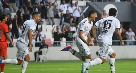 Altay’ın gençleri sezona puanla başladı