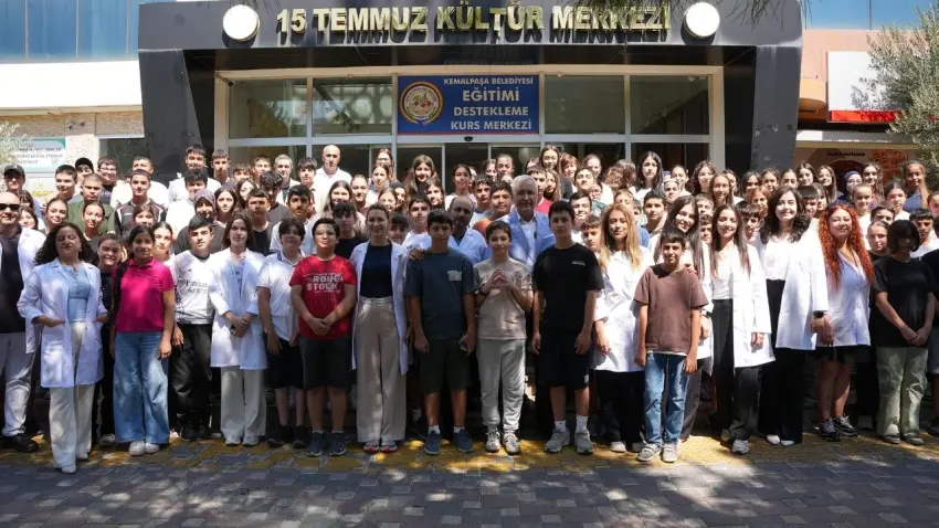 Kemalpaşa’da 400 öğrenciye ücretsiz sınav hazırlığı haberinin görseli