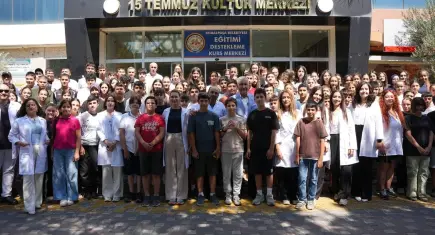 Kemalpaşa’da 400 öğrenciye ücretsiz sınav hazırlığı