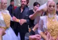 Vanlı Kara Haydar ile Çağla Öz evlendi: Düğünde kilolarca altın takıldı!