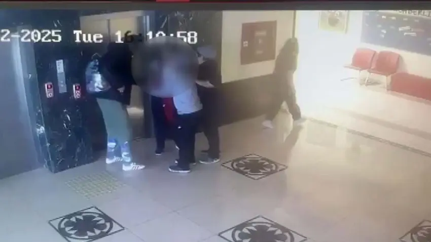 Ankara'da okulda korkutan kaza: 12 yaşındaki Asya'nın koluna kapı kolu saplandı haberinin görseli