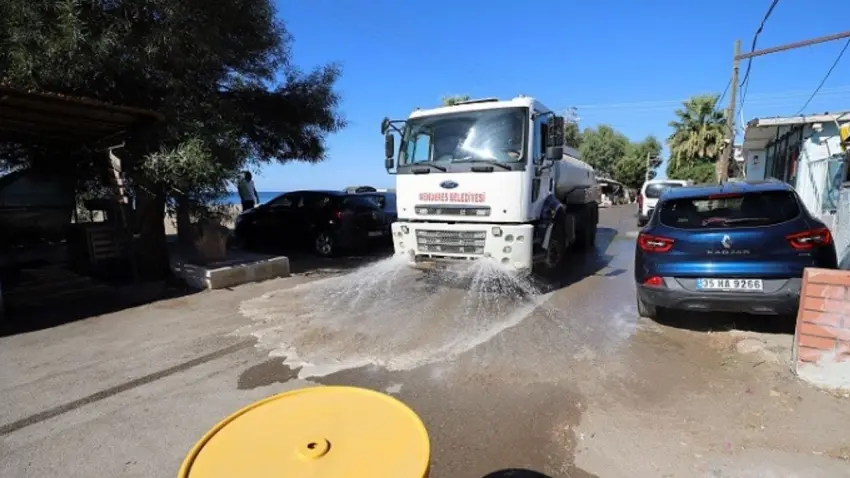 Gümüldür’de sokaklar dip bucak temizlendi haberinin görseli