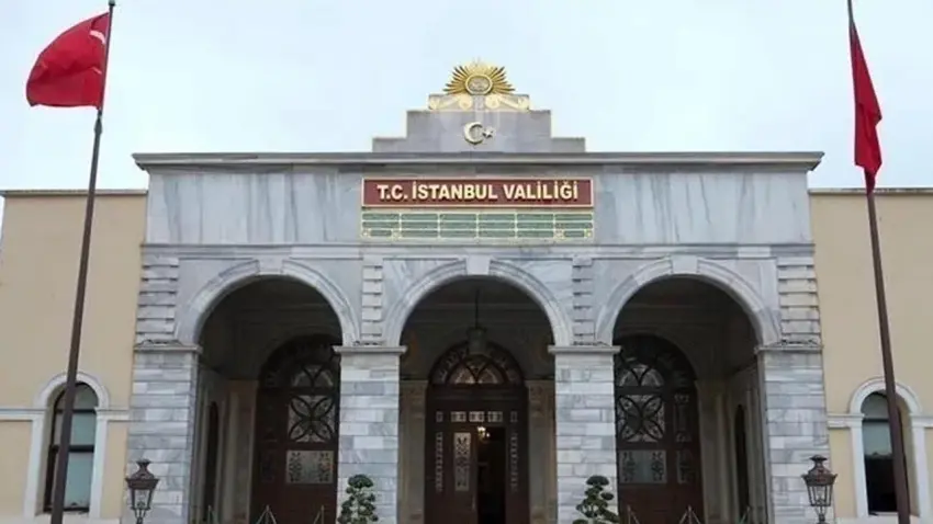 İstanbul Valiliği'nden son dakika: 3 plaj yüzmeye kapatıldı! haberinin görseli