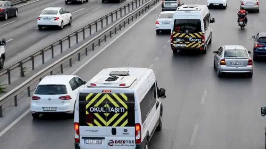 İzmir'de okul servis ücretleri belli oldu! İşte 2026-2027 yıllık rota tarifesi haberinin görseli