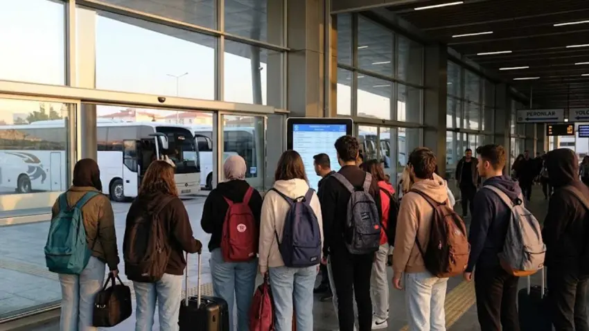 Torbalı Belediyesi’nden üniversitelilere ulaşım desteği  haberinin görseli
