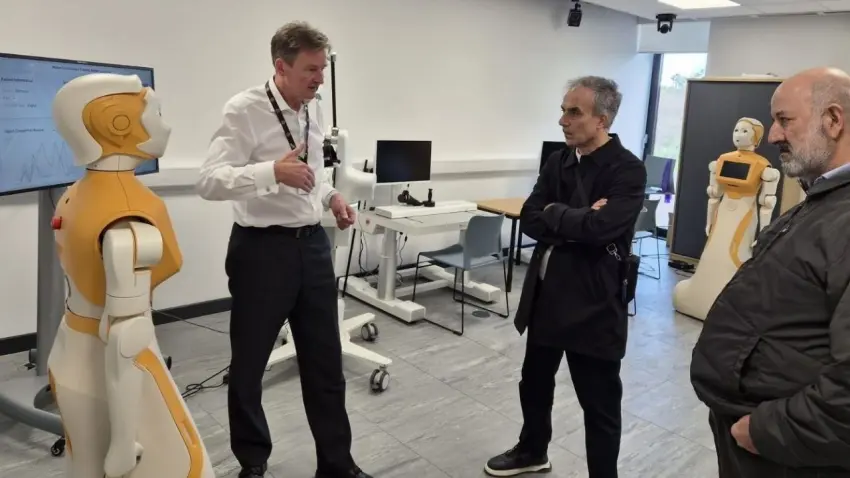 Ege Üniversitesi Heyetinden Ulusal Robotarium'a ziyaret haberinin görseli