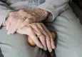 Emeklinin bir ayağı hastanede, bir ayağı eczanede