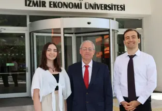 İEÜ’lü iki genç mühendisin büyük başarısı: İtalya’nın dünyaca ünlü üniversitelerinden kabul aldılar