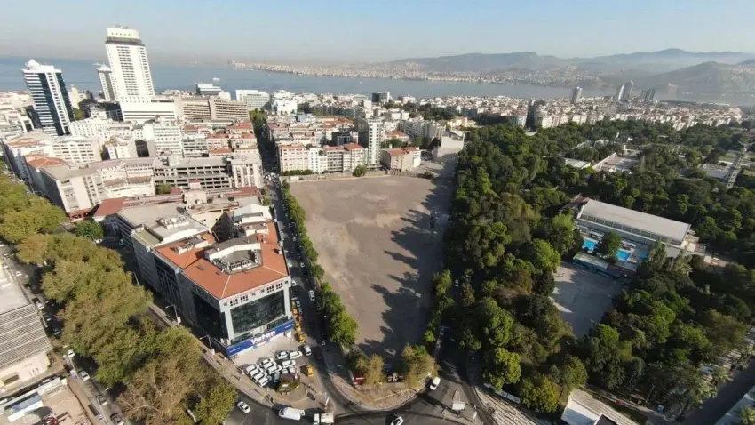 İzmir Büyükşehir Belediyesi’nden ‘Basmane Çukuru’ açıklaması: Önemli bir aşamaya ulaşıldı haberinin görseli
