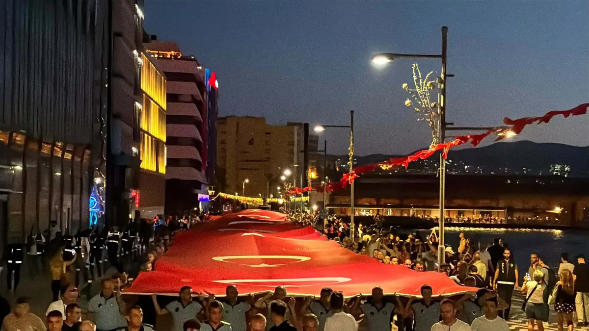 İzmir'de 9 Eylül kutlamaları görseli