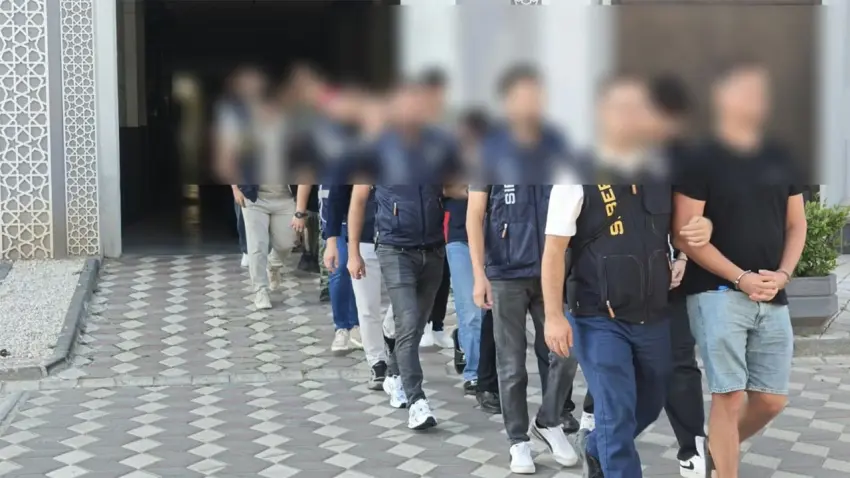 Kocaeli merkezli borsa dolandırıcılığı operasyonu: 8 şüpheli tutuklandı haberinin görseli