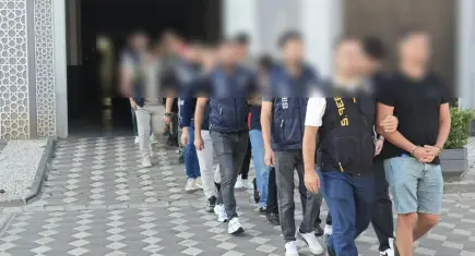 Kocaeli merkezli borsa dolandırıcılığı operasyonu: 8 şüpheli tutuklandı