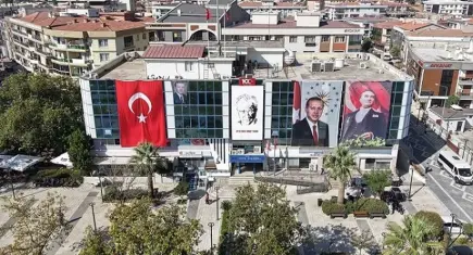 Menderes’te moloz ve bahçe atıkları temizleniyor