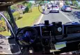 Aracından inerek boğazına ilaç takılan adamı Heimlich manevrasıyla kurtardı