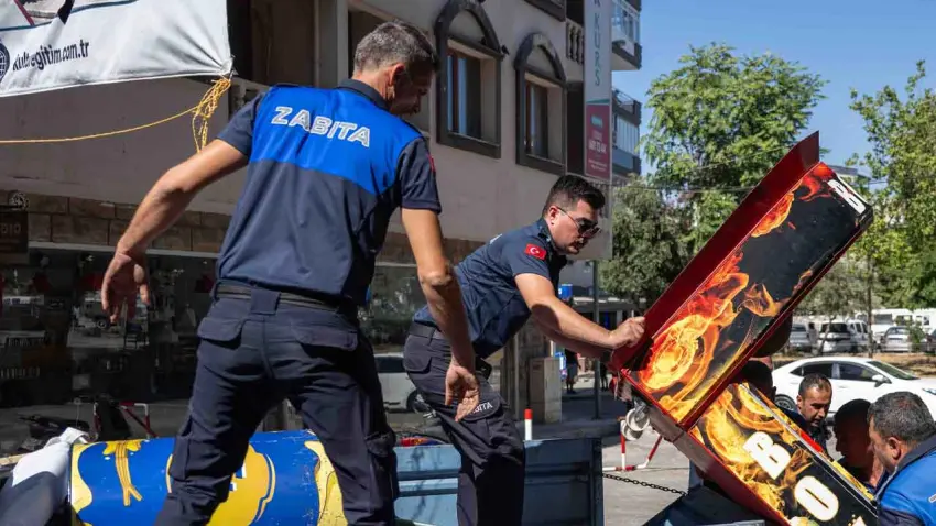 Bornova’da kaldırımlar için sıkı denetim haberinin görseli