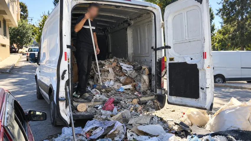 Buca’da kaçak moloz dökümlerine 7/24 denetim haberinin görseli