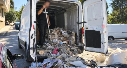 Buca’da kaçak moloz dökümlerine 7/24 denetim