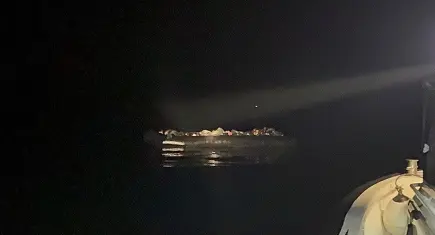 İzmir’de düzensiz göçmen operasyonu: Çeşme ve Urla’da 53 kişi kurtarıldı