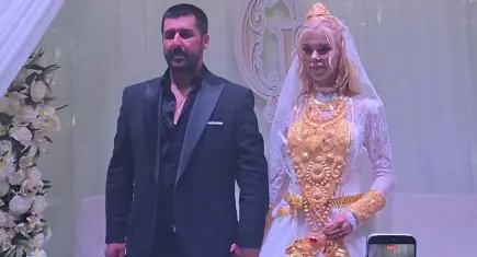 Vanlı Kara Haydar ve Çağla Öz’ün düğününde takılan altınlar odunluktan çıktı