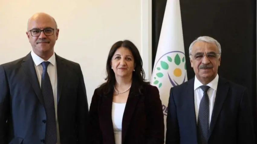 DEM Parti İmralı Heyeti, Abdullah Öcalan ile görüştü haberinin görseli
