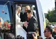 Düğünleri öncesi Cumhurbaşkanı Erdoğan’ı karşılamaya gittiler