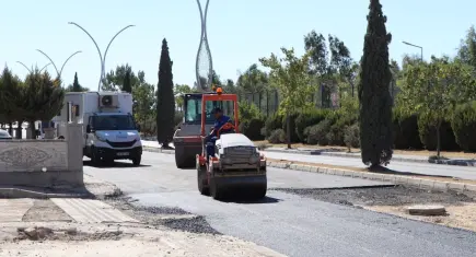 İzmir Büyükşehir Belediyesi’nden Aliağa ve Seferihisar’a çifte yol yatırımı