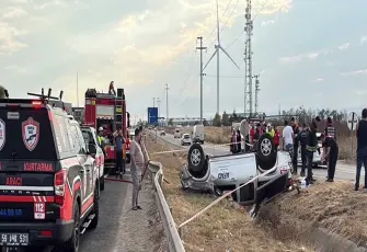 Takla atan kamyonette 2 kişi yaralandı