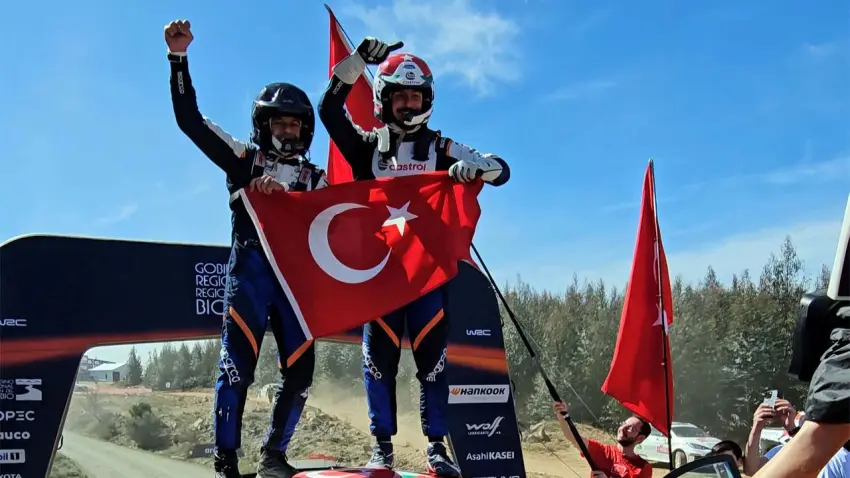 Ali Türkkan dünya şampiyonu oldu: Ralli tarihine geçti haberinin görseli