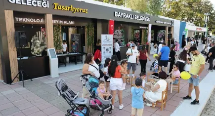 Bayraklı Belediyesi’nden fuarda renkli final