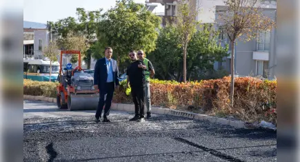 Bornova’da trafik güvenliğini tehdit eden yola hızlı müdahale