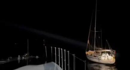 Urla açıklarında 11 düzensiz göçmen yakalandı