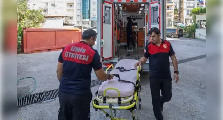 Yardım ihbarına gittiler, doğumun en özel anına tanıklık ettiler