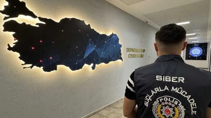 İçişleri Bakanlığı'ndan Siber Suç Operasyonu: 76 tutuklama haberinin görseli