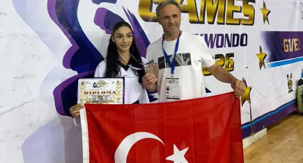 İzmirli tekvandoculardan Avrupa’da üç madalya