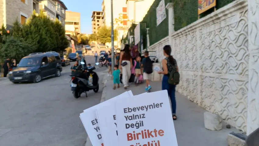 Menemen’de ebeveynlere birlik çağrısı haberinin görseli